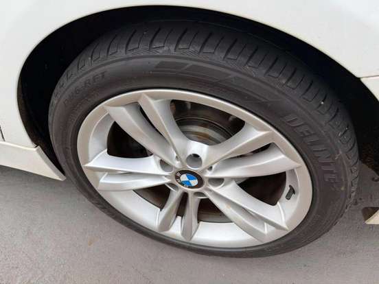 BMW-328i-2016