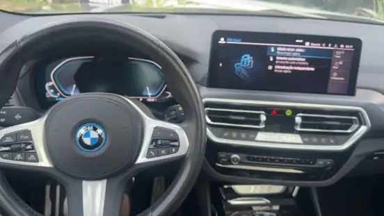BMW-iX3-2023