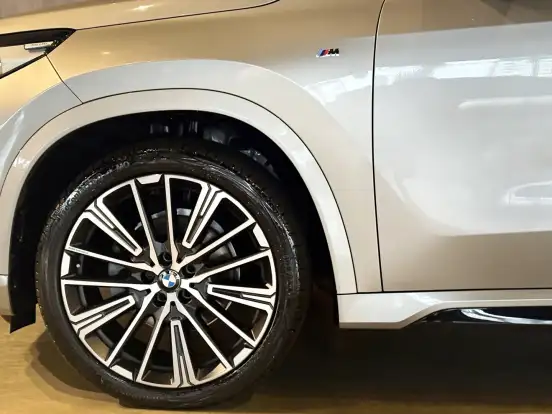 BMW-X1-2.0 16V TURBO GASOLINA SDRIVE20I M SPORT STEPTRONIC BMW-X1-2024