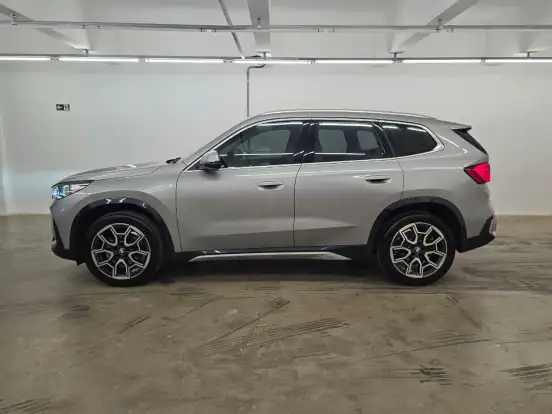 BMW-X1-2023