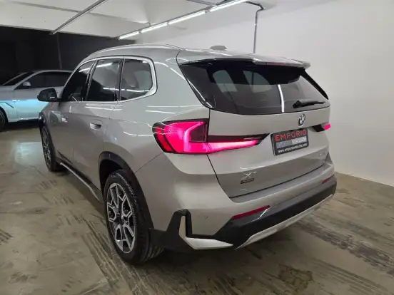 BMW-X1-2023