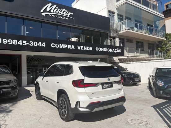BMW-X1-2.0 16V TURBO GASOLINA SDRIVE20I X-LINE STEPTRONIC BMW-X1-2022