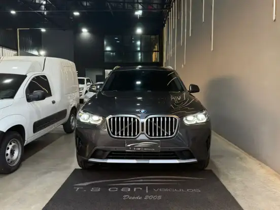 BMW-X3-2022