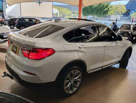 BMW-X4-2015