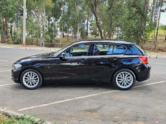 BMW-120i-2015