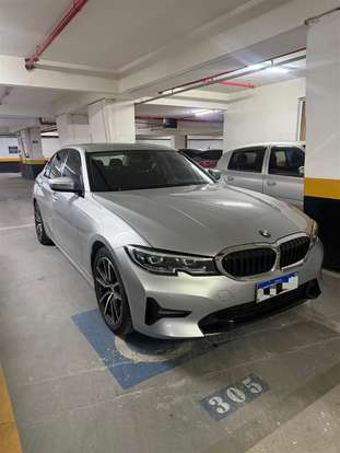 BMW-320i-2019
