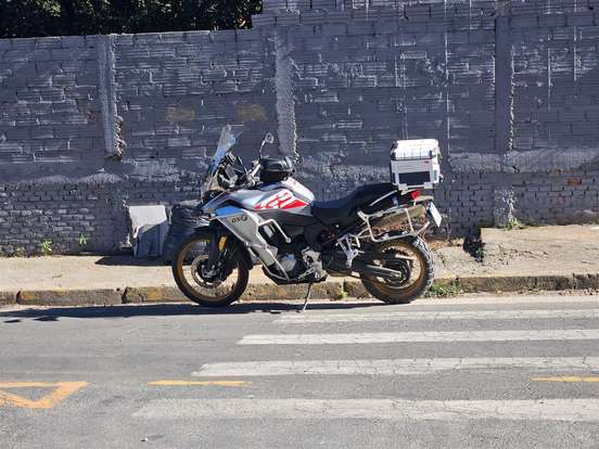 BMW-F 850 GS ADVENTURE PREMIUM-2021