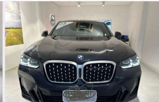 BMW-X4-2022