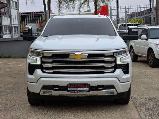 CHEVROLET SILVERADO 5.3 V8 GASOLINA 1500 HIGH COUNTRY 4X4 AUTOMÁTICO