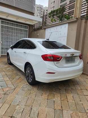 CHEVROLET-CRUZE-2018