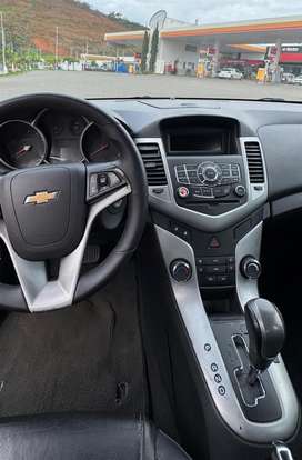CHEVROLET-CRUZE-2013