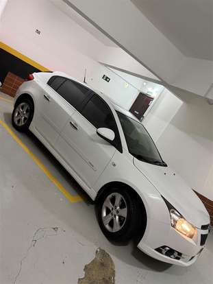 CHEVROLET-CRUZE-2013