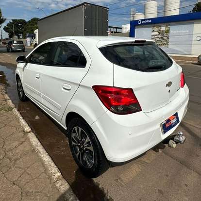 CHEVROLET-ONIX-2014