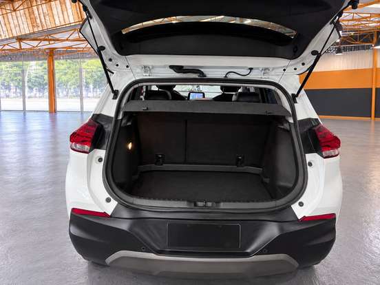 CHEVROLET-TRACKER-2022