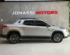 FIAT TORO 2.0 16V TURBO DIESEL ULTRA 4WD AT9 FIAT TORO 2.0 16V TURBO DIESEL ULTRA 4WD AT9
