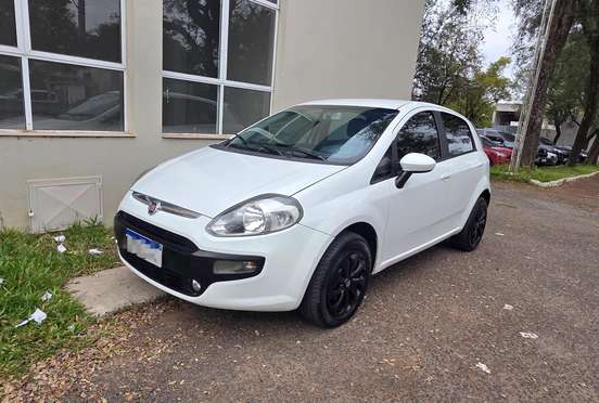 FIAT-PUNTO-2015