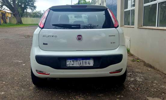 FIAT-PUNTO-2015