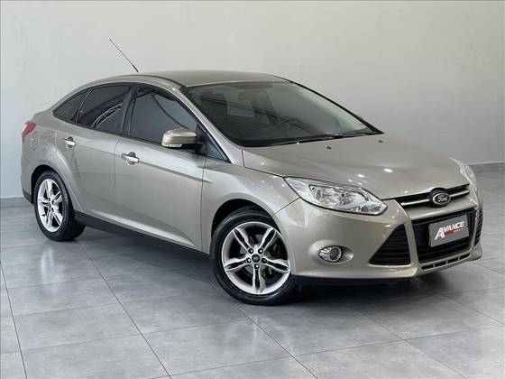 FORD FOCUS 2.0 SE 16V FLEX 4P POWERSHIFT