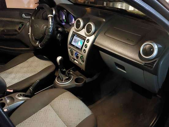 FORD-FIESTA-1.6 SE HATCH 16V FLEX 4P MANUAL FORD-FIESTA-2014