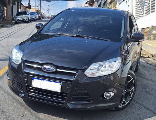 FORD FOCUS 2.0 TITANIUM PLUS SEDAN 16V FLEX 4P POWERSHIFT