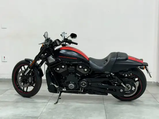 HARLEY-DAVIDSON-V-ROD 10TH ANNIVERSARY EDITION HARLEY-DAVIDSON-V-ROD 10TH ANNIVERSARY EDITION-2012