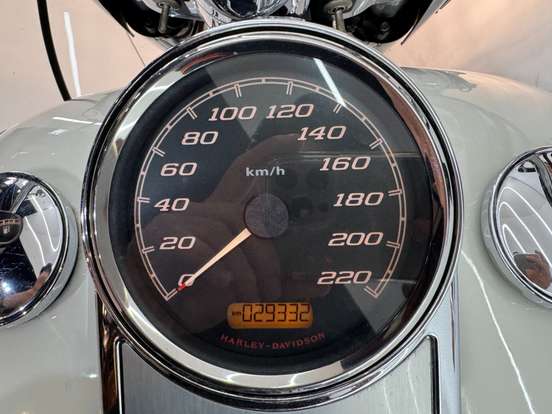 HARLEY-DAVIDSON-ROAD KING CLASSIC HARLEY-DAVIDSON-ROAD KING CLASSIC-2014