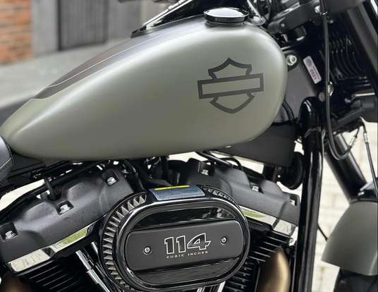 HARLEY-DAVIDSON-SOFTAIL FAT BOB 114-2021