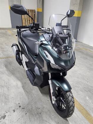 HONDA ADV 