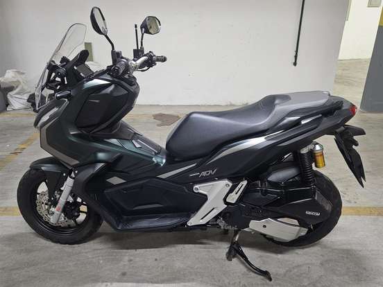 HONDA-ADV-2023