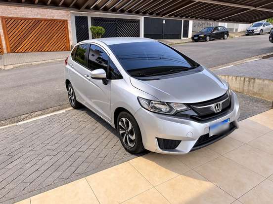 HONDA-FIT-2016