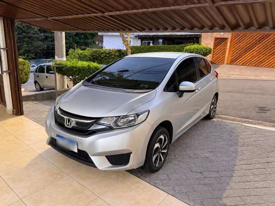 HONDA-FIT-2016