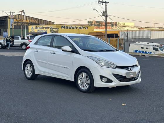 HYUNDAI HB20 1.6 PREMIUM 16V FLEX 4P AUTOMÁTICO