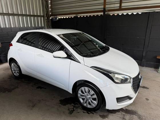 HYUNDAI HB20 1.0 COMFORT 12V FLEX 4P MANUAL