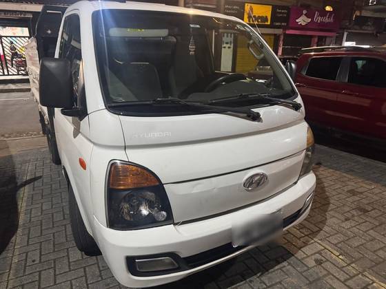 HYUNDAI HR 2.5 LONGO SEM CAÇAMBA 4X2 16V 130CV TURBO INTERCOOLER DIESEL 2P MANUAL