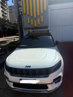 JEEP-COMMANDER-2024