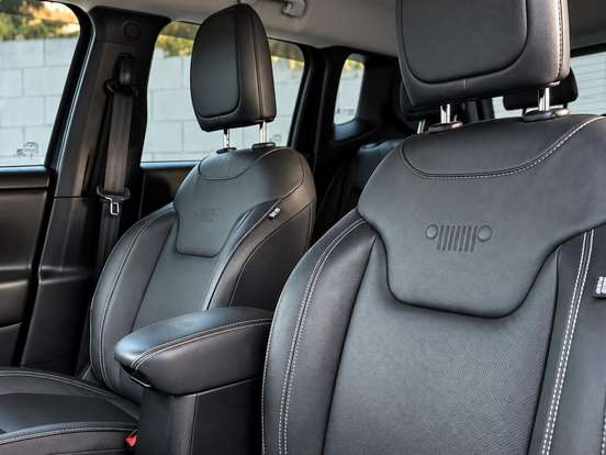 JEEP-RENEGADE-1.3 T270 TURBO FLEX LONGITUDE AT6 JEEP-RENEGADE-2023