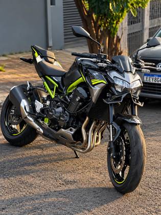 KAWASAKI Z900 