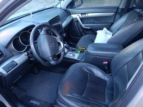 KIA-SORENTO-2.4 16V GASOLINA EX 7L AUTOMÁTICO KIA-SORENTO-2010