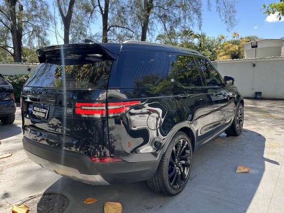 LAND ROVER-DISCOVERY-3.0 V6 TD6 DIESEL FIRST EDITION 4WD AUTOMÁTICO LAND ROVER-DISCOVERY-2017