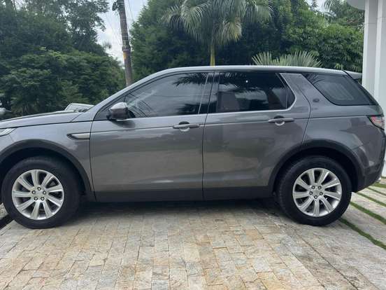 LAND ROVER-DISCOVERY SPORT-2.0 16V SI4 TURBO GASOLINA SE 4P AUTOMÁTICO LAND ROVER-DISCOVERY SPORT-2017