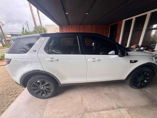 LAND ROVER-DISCOVERY SPORT-2015