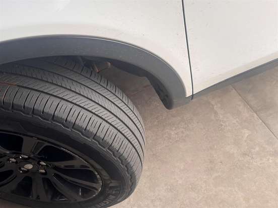 LAND ROVER-DISCOVERY SPORT-2015