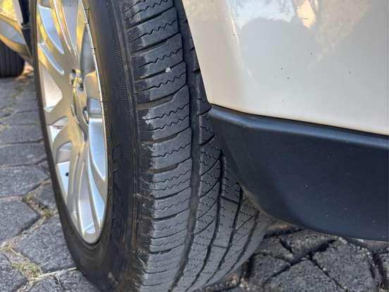 LAND ROVER-FREELANDER-3.2 SE 6 CILINDROS 24V GASOLINA 4P AUTOMÁTICO LAND ROVER-FREELANDER-2009