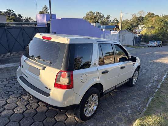 LAND ROVER-FREELANDER-3.2 SE 6 CILINDROS 24V GASOLINA 4P AUTOMÁTICO LAND ROVER-FREELANDER-2009