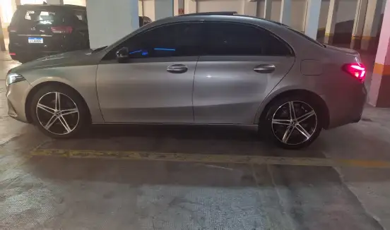 MERCEDES-BENZ-A 200-2020