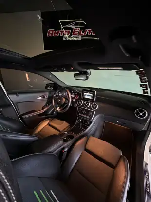 MERCEDES-BENZ-A 200-2017