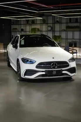 MERCEDES-BENZ-C 300-2025