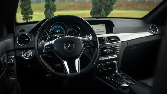 MERCEDES-BENZ-C 63 AMG-6.2 V8 GASOLINA MCT MERCEDES-BENZ-C 63 AMG-2013
