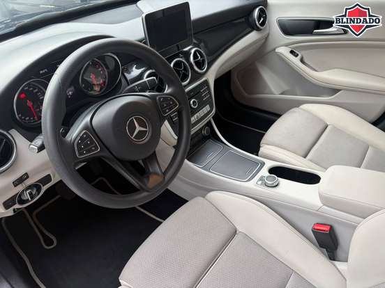 MERCEDES-BENZ-CLA 180-1.6 CGI GASOLINA 7G-DCT MERCEDES-BENZ-CLA 180-2018