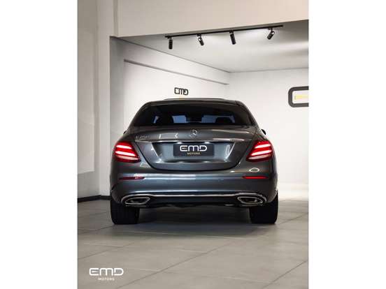 MERCEDES-BENZ-E 250-2.0 CGI GASOLINA EXCLUSIVE 9G-TRONIC MERCEDES-BENZ-E 250-2018